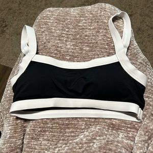 Dippin daisy’s swimsuit top